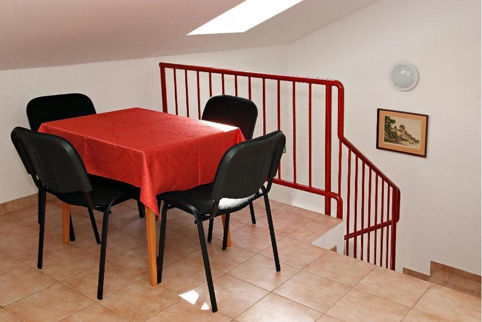 Liszt Apartman Beci Cameră foto