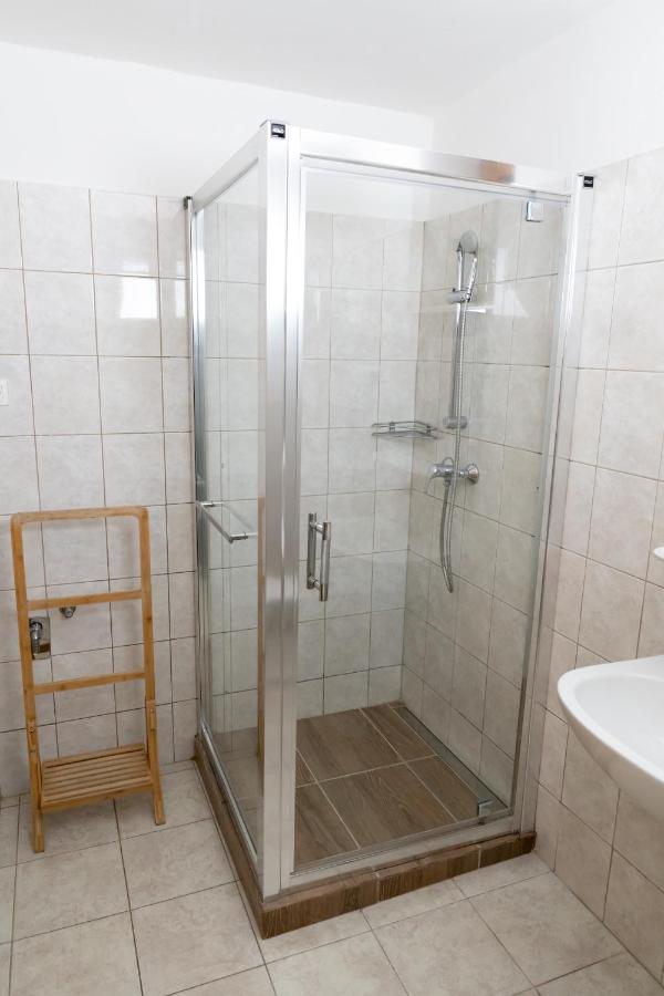 Liszt Apartman Beci Exterior foto